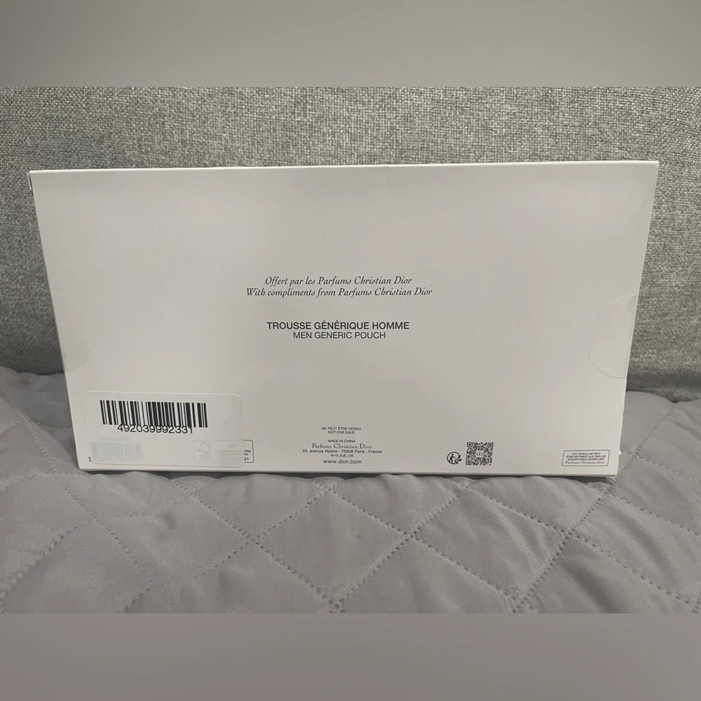 DIOR Pouch and Sauvage Eau Forte Mini Deluxe NEW - Picture 3 of 3